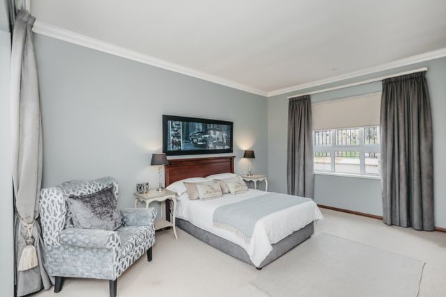 5 Bedroom Property for Sale in Aurora Western Cape
